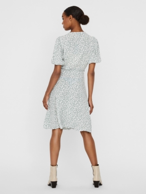 10240380 green milieu