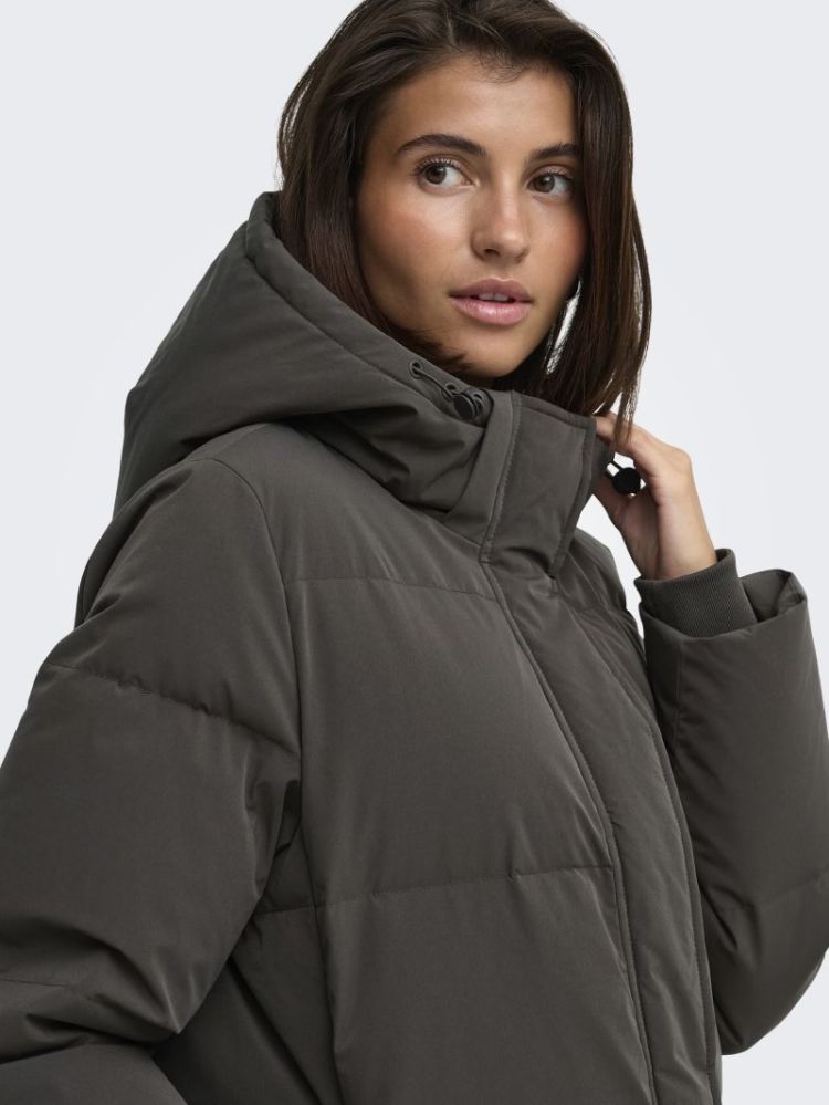 JDYVICTORY LONG DOWN PUFFER OT 213730 Black In