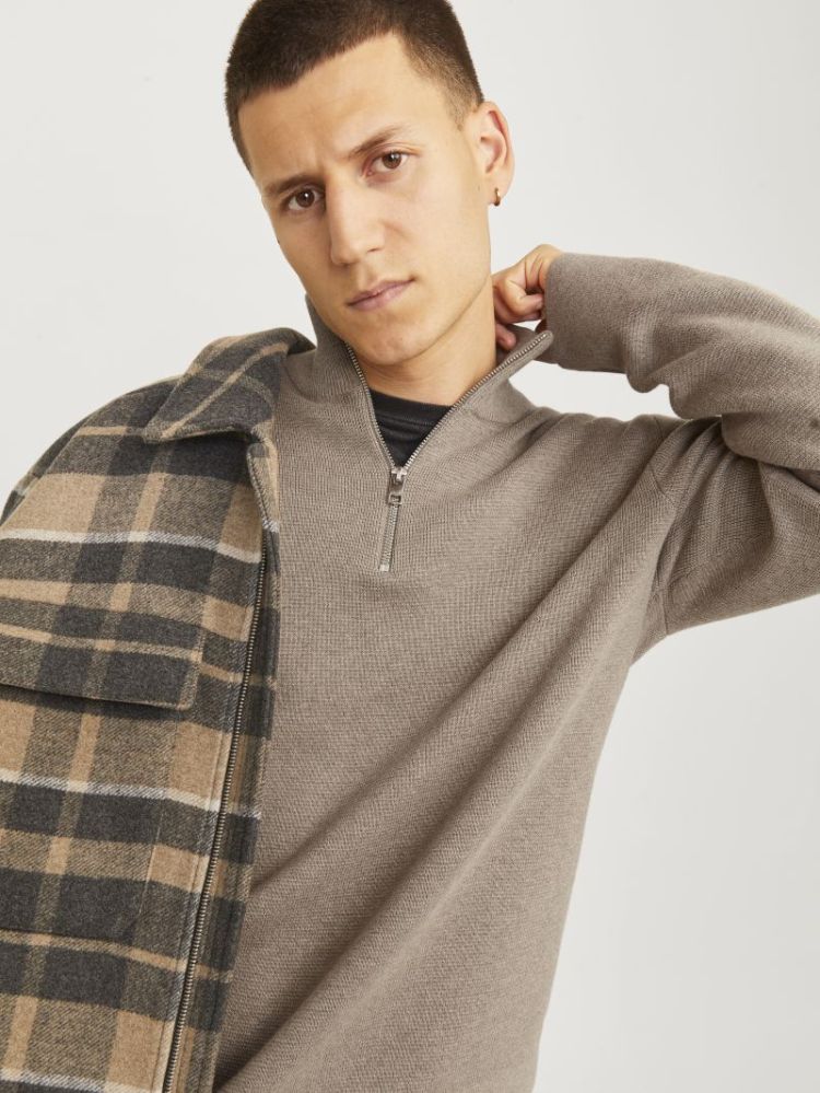 JPRBLAMILANO STITCH KNIT HALF  176595001 Greig