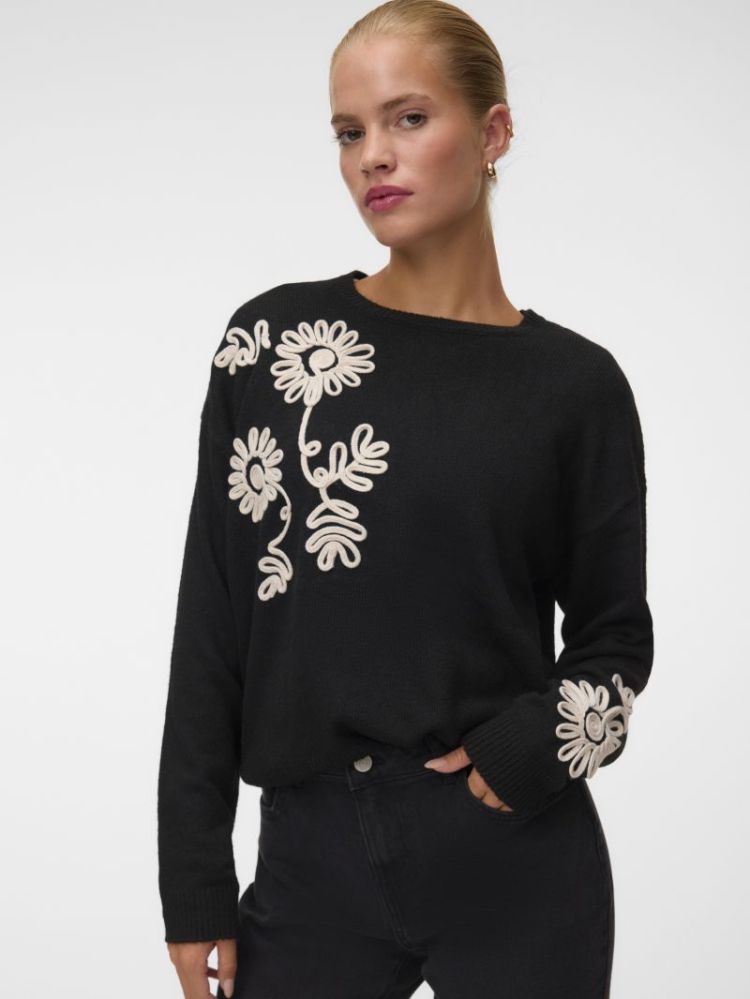 VMLIA LS O-NECK FLOWER EMB PUL 177868004 Black