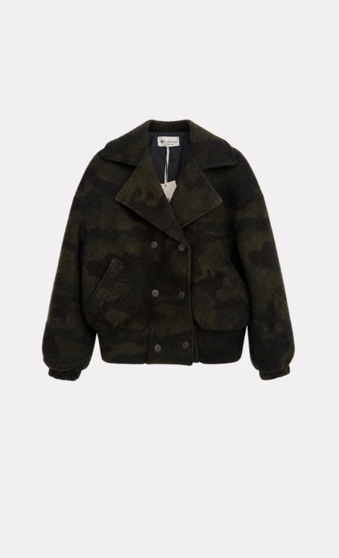  MILITAIRE
