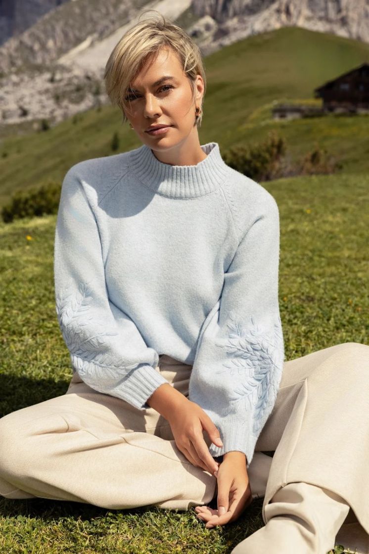  600 light blue