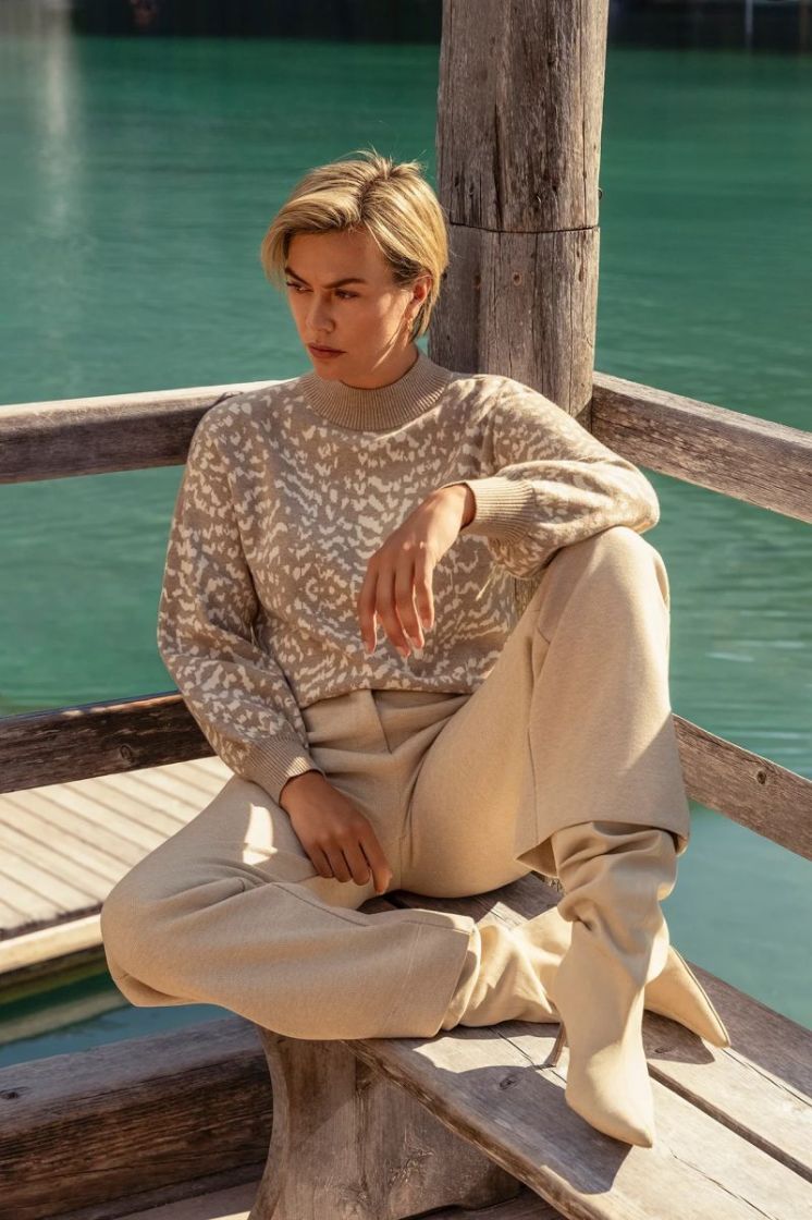 745-010 taupe-o