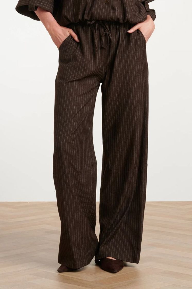  785 DARK BROWN