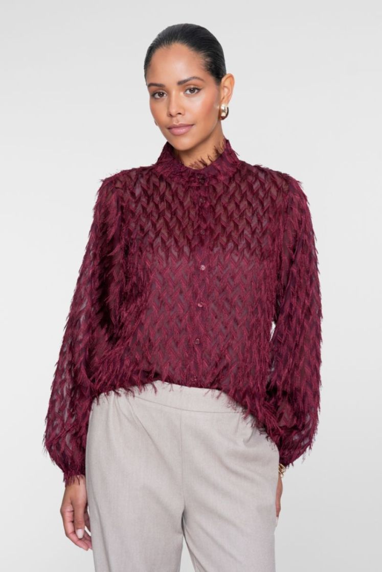  000480 burgundy